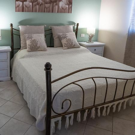 Апартаменты Residenza Piccolo Eden Боза-Марина Экстерьер фото